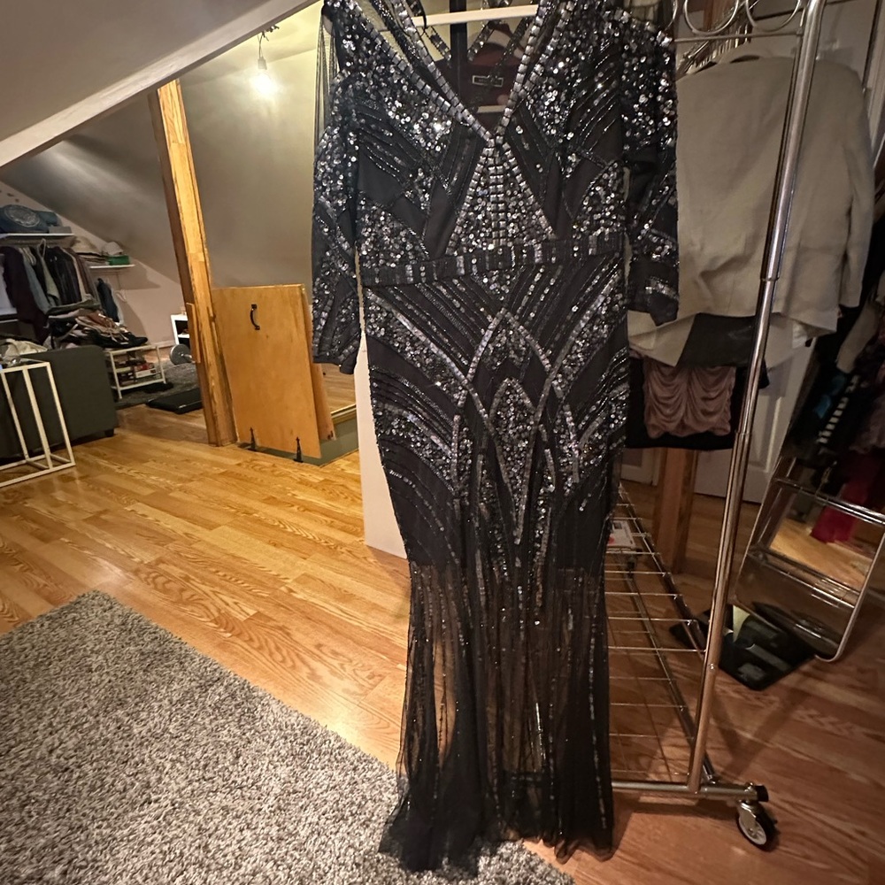 Aidan Mattox, Elegant Black Sequin Evening Dress